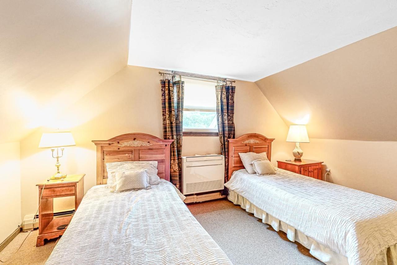 Lake Shore Living Фолмут Экстерьер фото