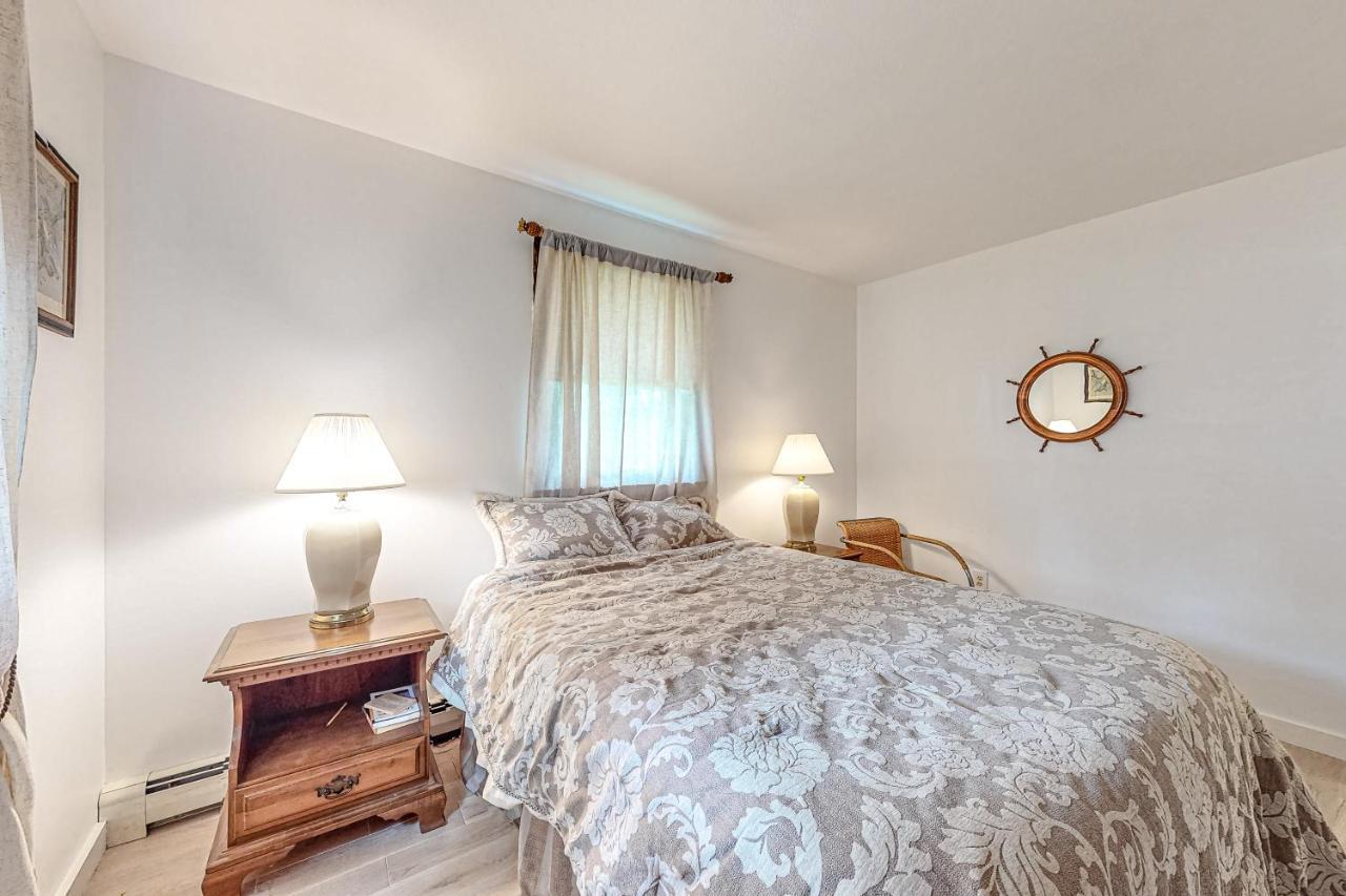 Lake Shore Living Фолмут Экстерьер фото