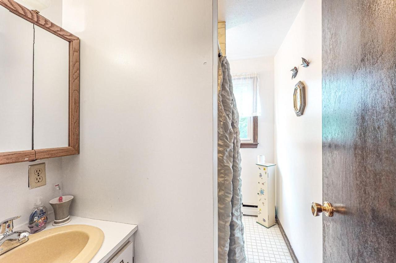 Lake Shore Living Фолмут Экстерьер фото